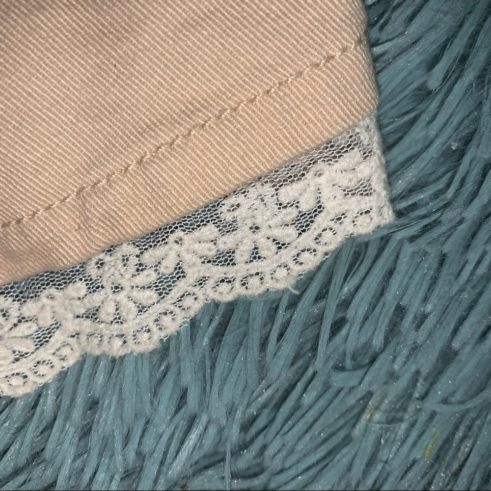 H&M Shorts - Picture 6 of 6